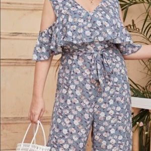 Cold shoulder belted floral jumpsuit size 14